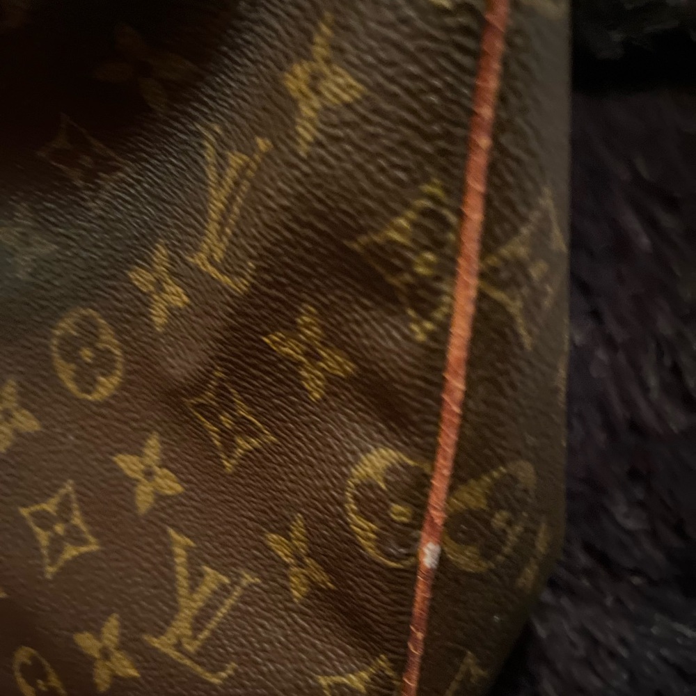 Authentic Louis Vuitton Speedy 40( retired ) my favorite❤️ - Picture 9 of 14